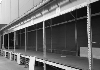 Специалисты компании СкладВоркс осуществляют монтаж и демонтаж паллетных стеллажей